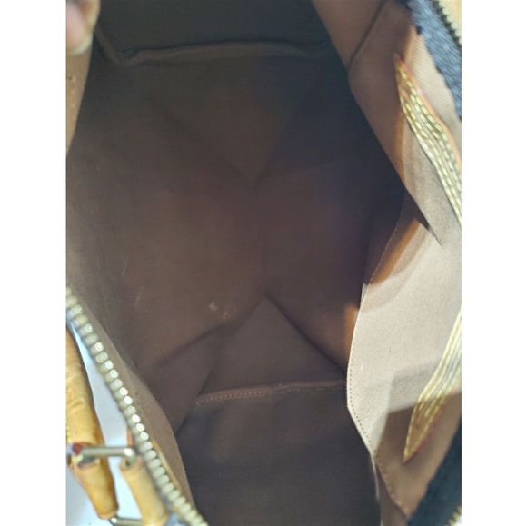 Authentic Louis Vuitton Monogram Speedy 30 - Picture 11 of 13